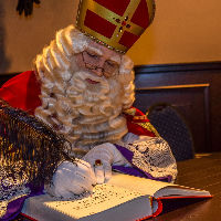 Sinterklaas komt voorlezen | Surhuisterveen