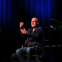 Tussenpersonen — een one-man theatershow over dementie door Herman Kruize