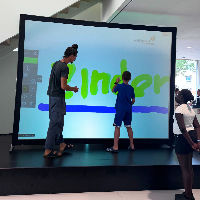Digiffiti: Digitale Graffiti Wand