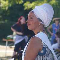Lezing: Tussen twee werelden