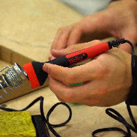 Bieblab 's-Gravenzande - Leren solderen: kerst poppetjes maken