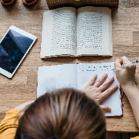 MeeMaakPodium: Creatief met taal