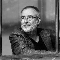 Facet ontvangt Ronald Giphart