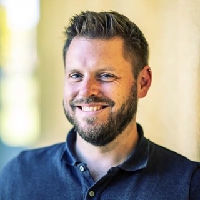 lezing : Het brein - oude software in een moderne wereld door neurowetenschapper Job van den Hurk.