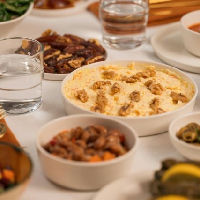 Pop-up Iftar in de Bibliotheek van Nijkerk