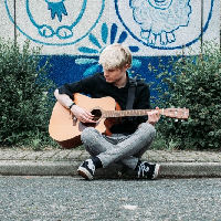 Muzikaal optreden van Vincent Corjanus