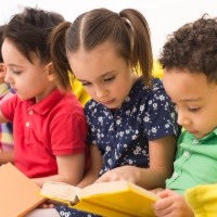 Nationale Voorleesdagen: Voorlezen in vier talen!