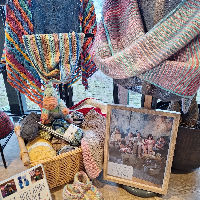 Tentoonstelling: Aangehaakt