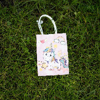 Tentoonstelling: De wondere wereld van traktatiezakjes