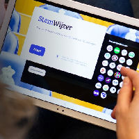 Levende StemWijzer in de Bieb