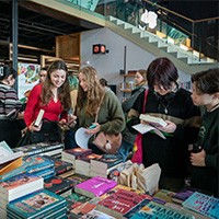 Booktokfest met o.a. @Mirelleisreading en Rima Orie