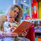 Voorlezen aan jonge kinderen in Heemskerk