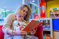 Voorlezen aan jonge kinderen in Heemskerk