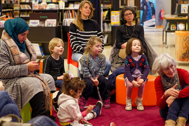 Voorlezen in Bibliotheek Oog in Al